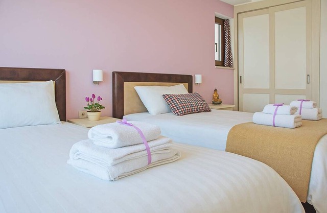 Family Room for 3 with Lake View, Arktos Hotel