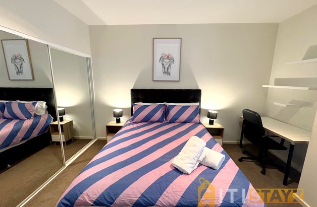 Pretty Penthouse - Close to ANU