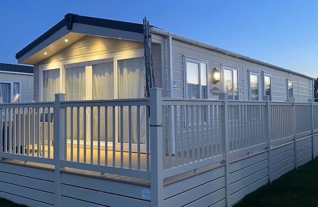 Beutiful Park home . in quiet location on holiday park packed with amenaties