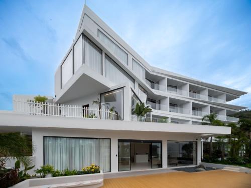 YS Seaview Hotel