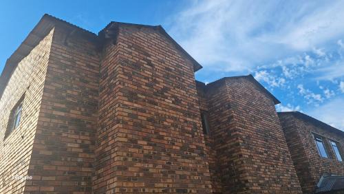 Matibidi Guest Lodge