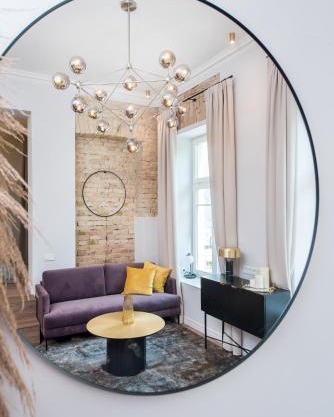 Elegant Avenue Apartment