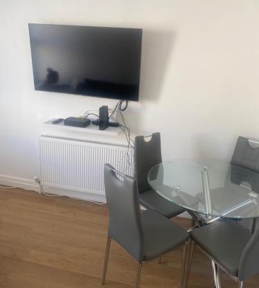 Lovely 2 bedroom apartment near stokes Croft central!!!