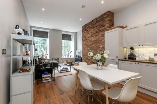 The Hubert #2 - Your Apartment