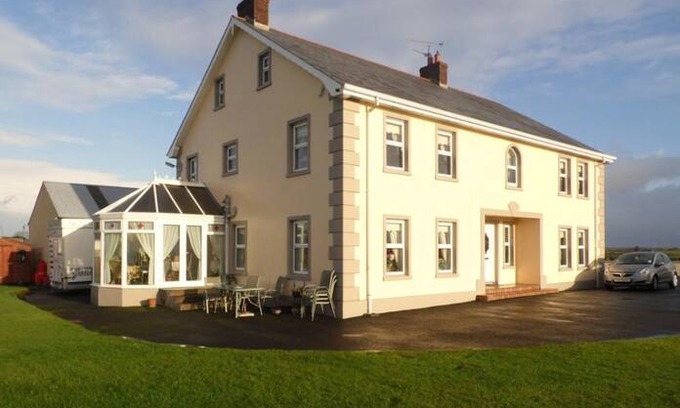 Ballybogy Bed & Breakfast | Lisnagalt Lodge Yellow Room NITB Approved