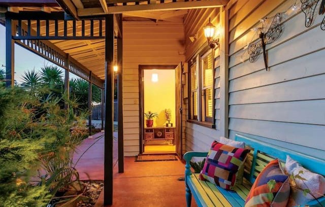 Hepburn House | Gold Dust Hepburn - Swimming Pool & Valley Views!