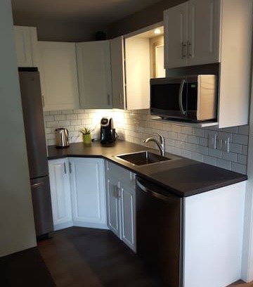 Okanagan-Similkameen House | Sunny Bright B&B