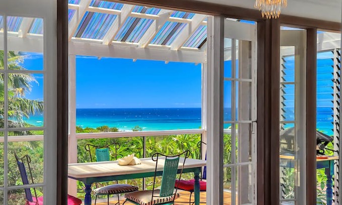 East Ballina House | Pandanus Pool Beach House - 2 mins walk to Beach