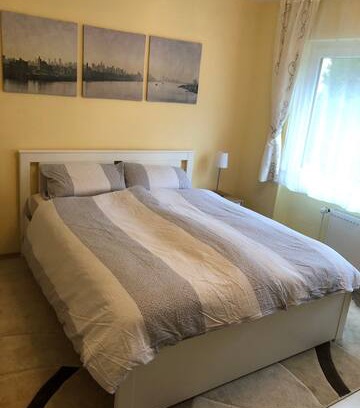 Rheinbrohl Apartment | Schöne Ferienwohnung mit eigenem Eingang