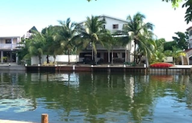 Placencia House | Decked Out House 2nd floor Suite