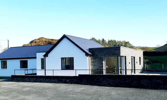 Skibbereen House | Lake View House, Lough Hyne, Wild Atlantic Way