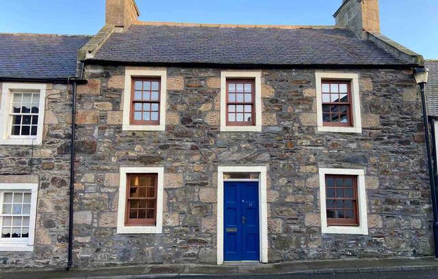 Banff House | Stone Cottage in conservation area of Banff