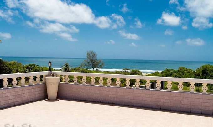 Dar es Salaam Villa | Kichangani beach house