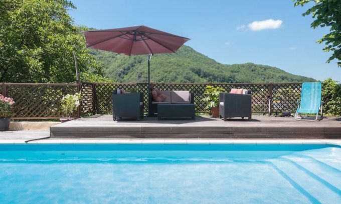 Foix Bed & Breakfast | Surya Pyrenees B&B Foix - Yoga/Pool/Views/Gdn Rm 3