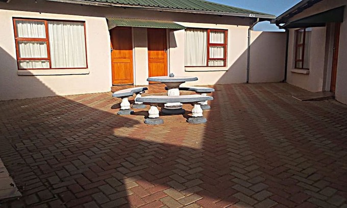 Polokwane House | MJ Gateway Lodge