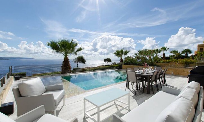 Ghajnsielem Villa | Exclusive 5☆ Villa w/ 3 Pools + Best View in Malta