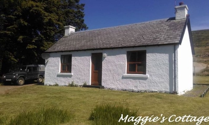 Glenbeg House | Maggies cottage, next to Ardnamurchan distillery.