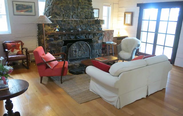 Wilyabrup House | Alegria- Character Home in Bush Setting with Views