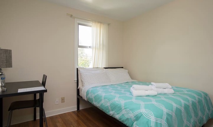 Seattle Metro Area House | Private New York Room: Near Airport & Seattle (#2)