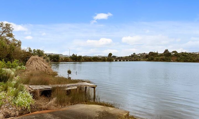 Raglan House | Heart Scent - Water Access Pet Friendly Sunny Spot
