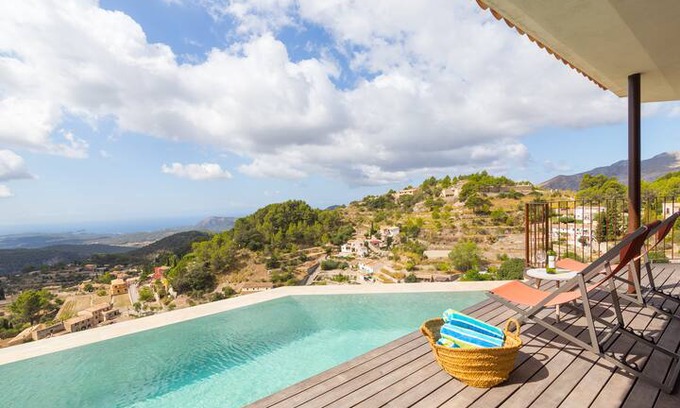 Galilea Villa | Can Jordi.Infinity pool in the Serra of Tramuntana