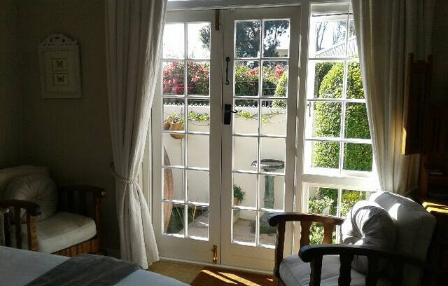 Kenilworth Apartment | Harfield - Topiary Cottage B&B - a peaceful place.