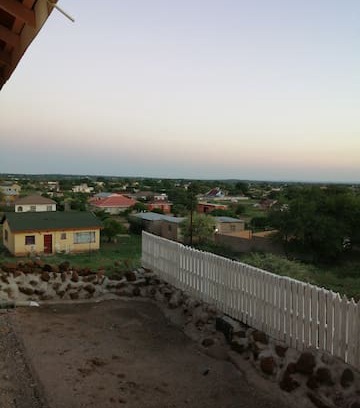 Serowe Bed & Breakfast | At Four winds guesthouse you stay with us and fee