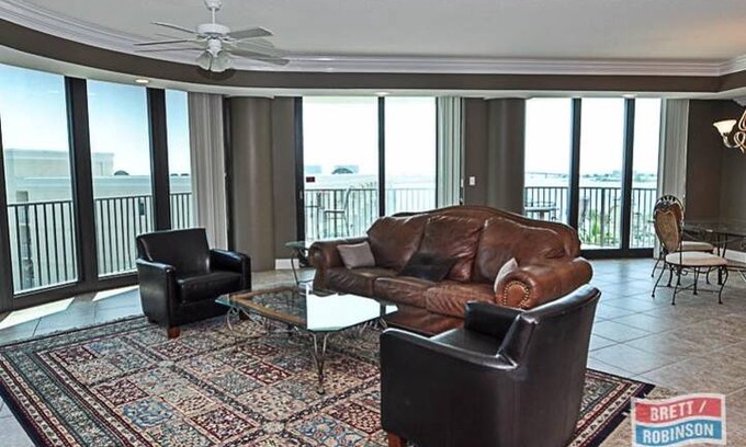 Orange Beach Apartment | Phoenix on the Bay II-2513