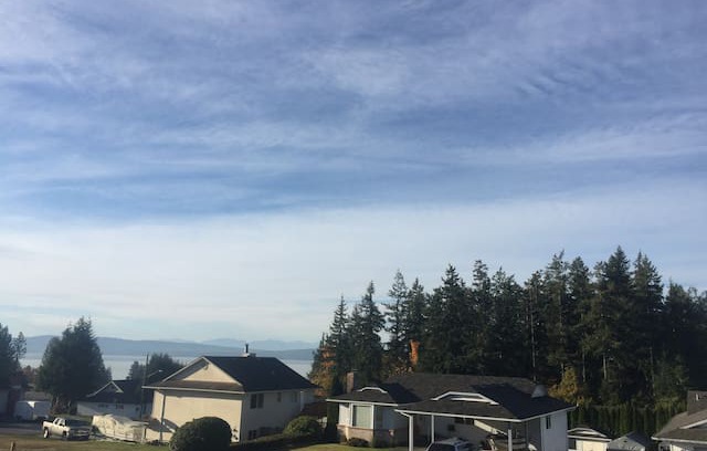 Powell River House | Clean & Quiet Suite-Central Location