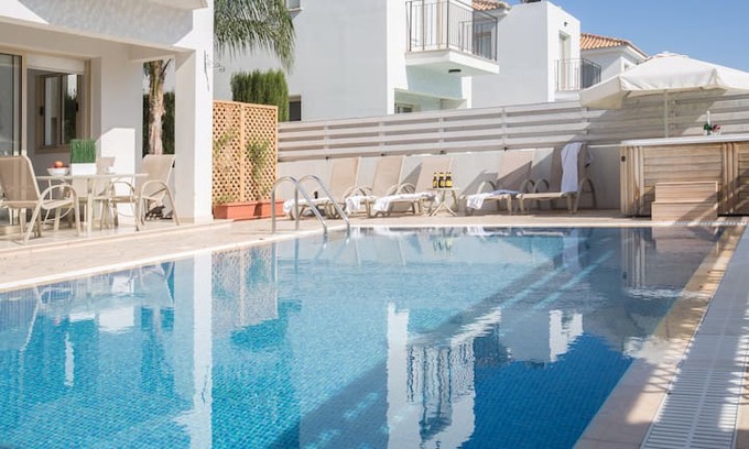 Pernera House | Cyprus In The Sun Palm Villas 3 Gold