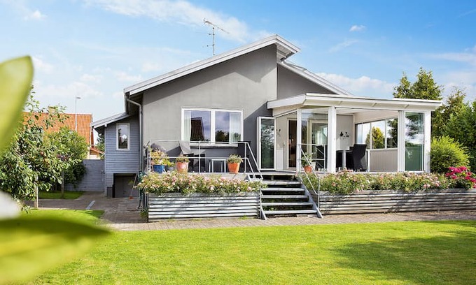 Soborg House | Cosy house with beautiful garden