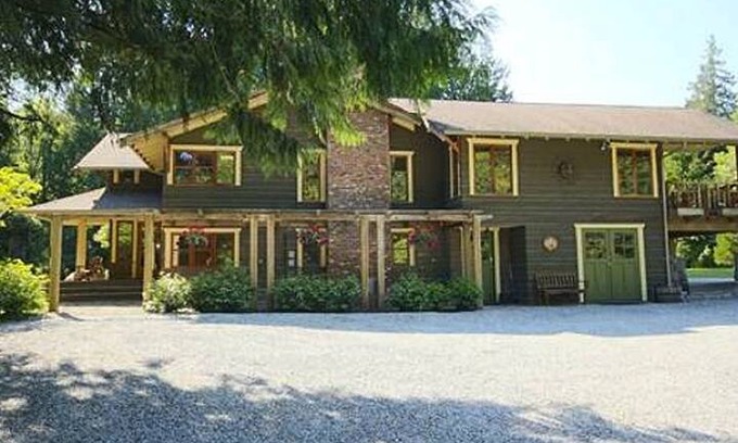 Granthams Landing House | Chamberlin Acres - 2 BR SUITE