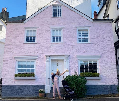 Dartmouth House | The Pink House, Dartmouth