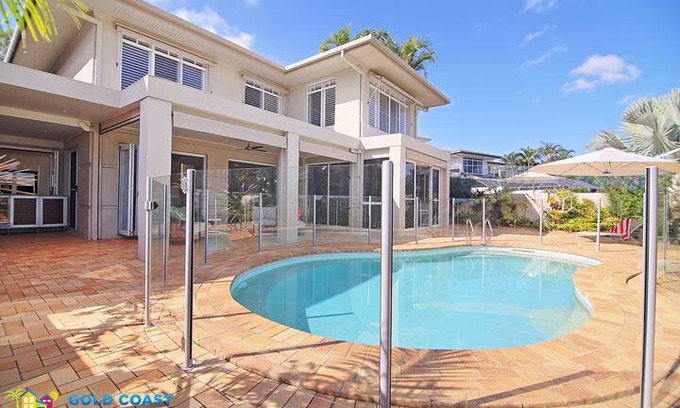 Sanctuary Cove House | GCHH - Summerhaze @ The Cove