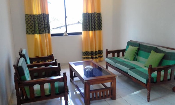 Moratuwa House | Green garden