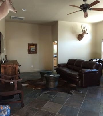 Lampasas House | Buck N Buffalo Ranch Guest House