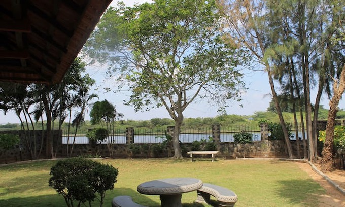 Chengalpattu House | A charming river retreat for a homely stay
