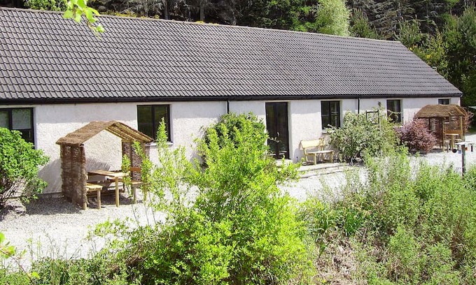 Inverarnie Cabin | Riverside Cottages by Loch Ness.