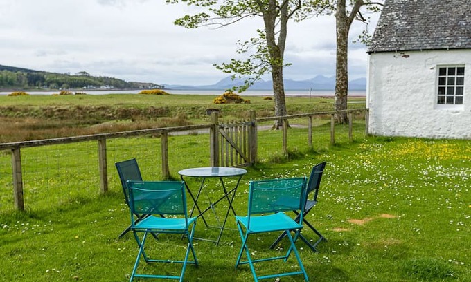 Applecross House | The Highland Cow Room in Clachan Bed & Breakfast