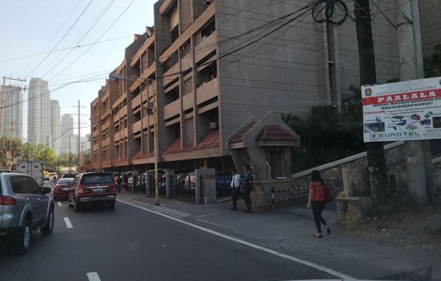 Bangkal Apartment | Unit P11 Yulo Plaza Condo 2226 Don Bosco, Mkt City