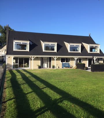 Whakamarama Bed & Breakfast | The Black Badger Bed and Breakfast