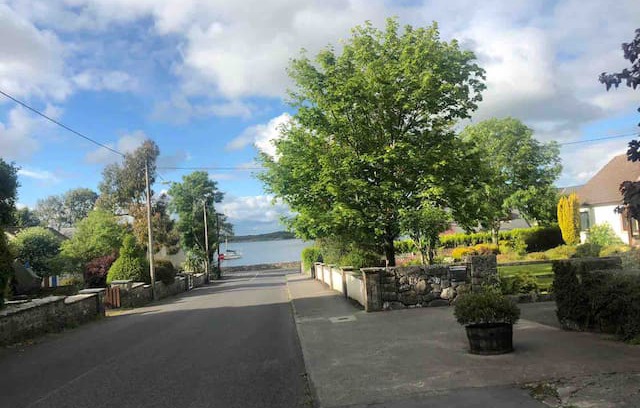 Kinvara House | A hidden gem in Centre of Kinvara. GLEBE COTTAGE