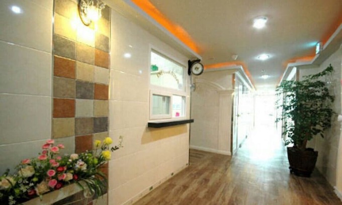 Jungwon-gu House | (원룸텔) Guest house in Moran station 2 minutes away!