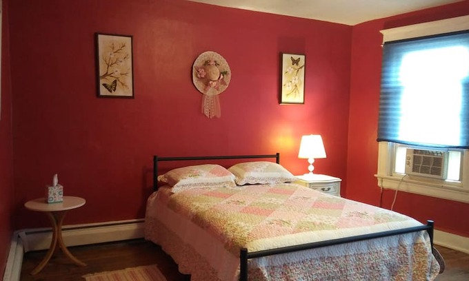 Wilkes-Barre House | The Red Room Spacious and Private w/ Full Size Bed