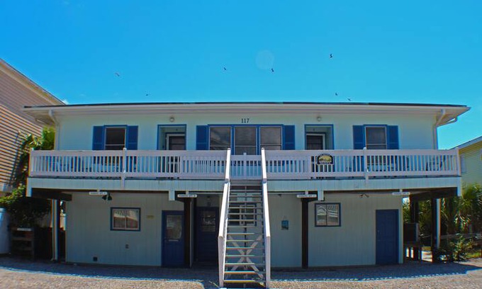 Surfside Beach House | Almost Heaven Oceanfront B 2/2~WIFI