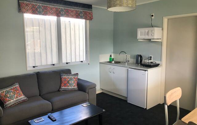 Cambridge House | Self-contained unit in Red Brick House