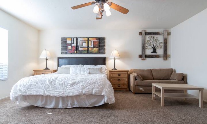 Sunland-Tujunga House | KEUSH RANCH - 3BR2.5BA Sleeps 10+ COME VISIT US!