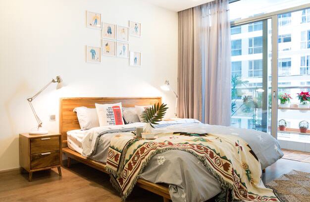 Hang Xanh Apartment | Nice view No.1 Eggsylhome at Vinhome Central Park