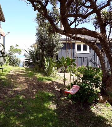 Baylys Beach Cabin | Crows Nest