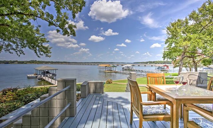 Cedar Creek Reservoir House | Malakoff House w/ Pristine Lake Views & Boat Ramp!
